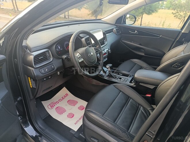 Kia Sorento-11