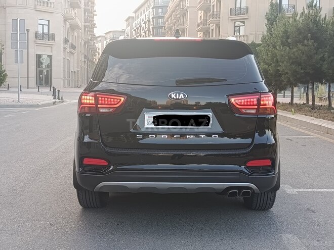 Kia Sorento-4