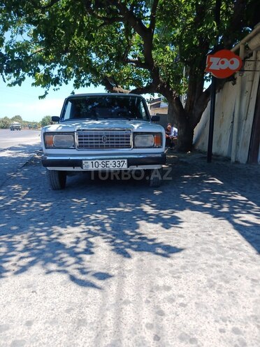 LADA (VAZ) 2107-1