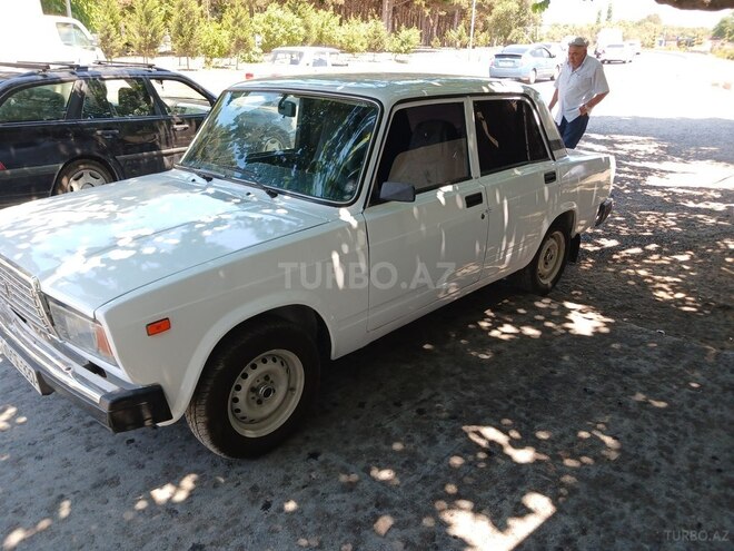 LADA (VAZ) 2107-4