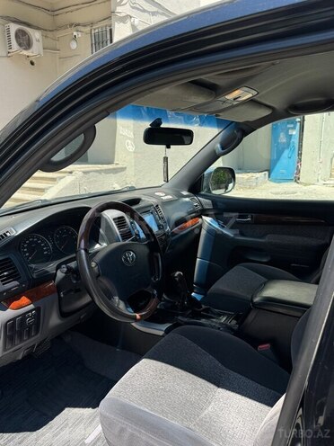 Toyota Land Cruiser Prado-6