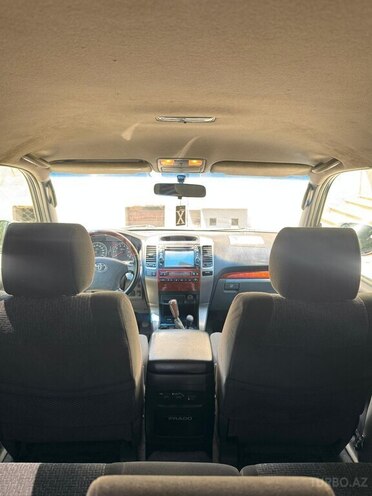 Toyota Land Cruiser Prado-7