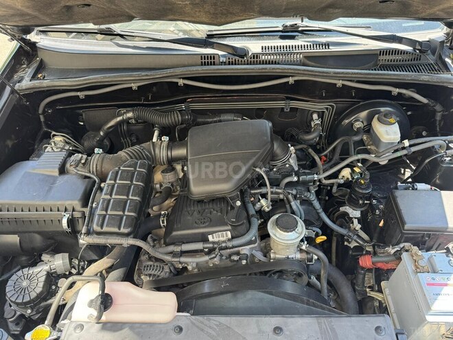 Toyota Land Cruiser Prado-9