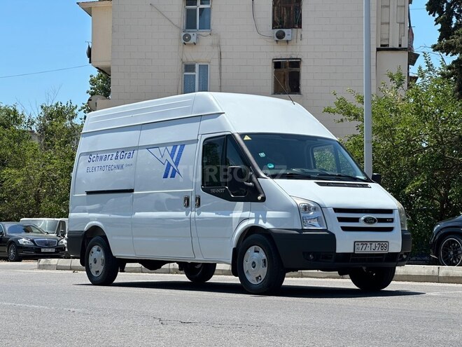 Ford Transit-1