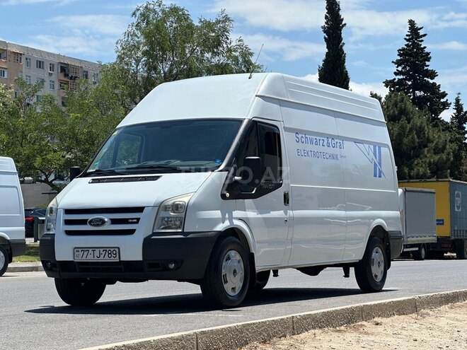 Ford Transit-2