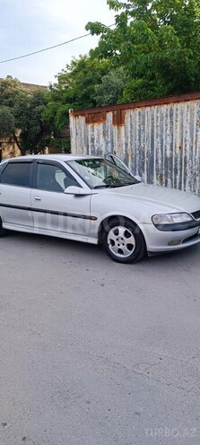 Opel Vectra-9