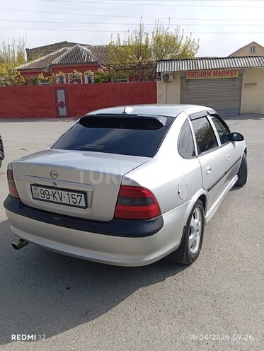 Opel Vectra-6
