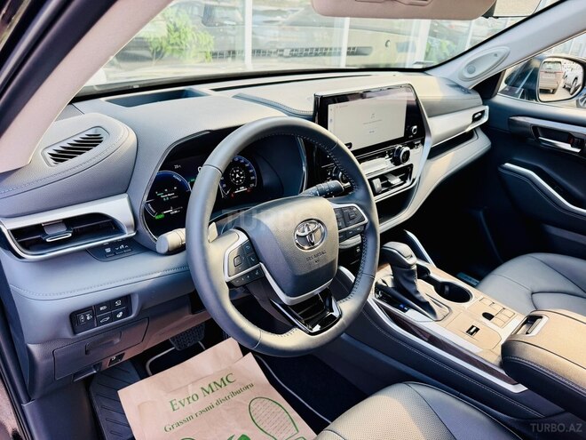 Toyota Highlander-11