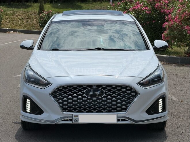 Hyundai Sonata-5