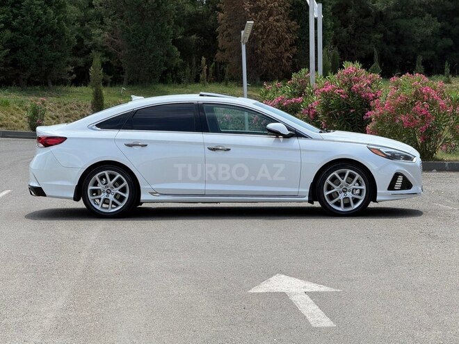 Hyundai Sonata-7
