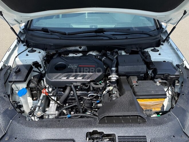 Hyundai Sonata-20
