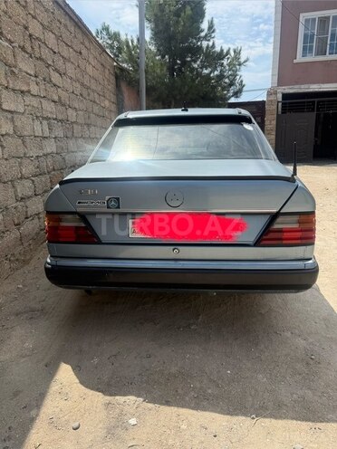 Mercedes 190-2