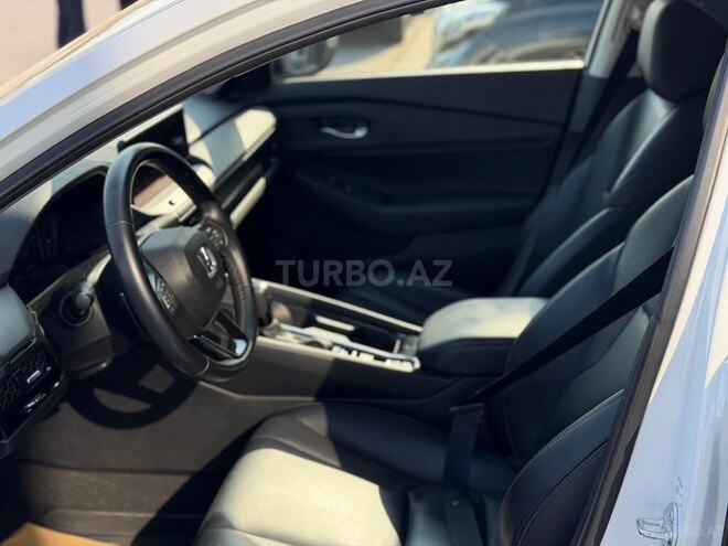 Honda Accord-11