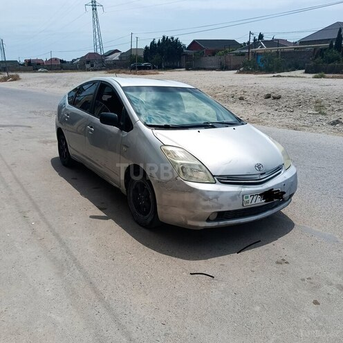 Toyota Prius-1