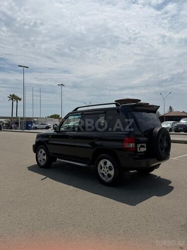 Mitsubishi Pajero io-2