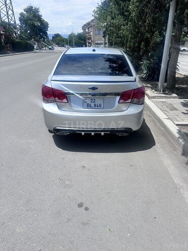 Chevrolet Cruze-2
