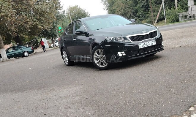 Kia K5-3