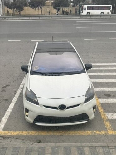 Toyota Prius-9