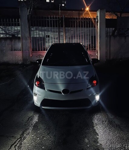 Toyota Prius-6