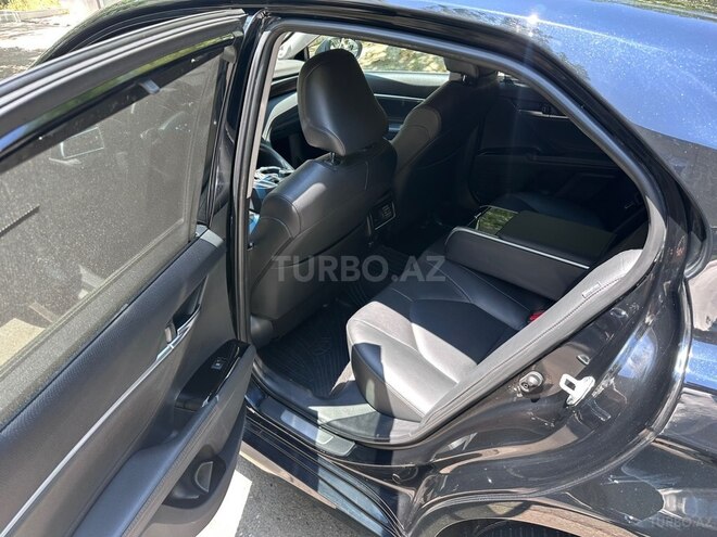 Toyota Camry-14