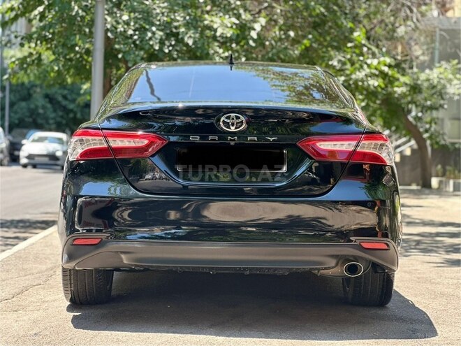 Toyota Camry-6