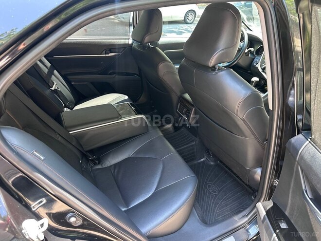 Toyota Camry-8