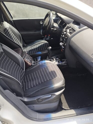 Renault Megane-5