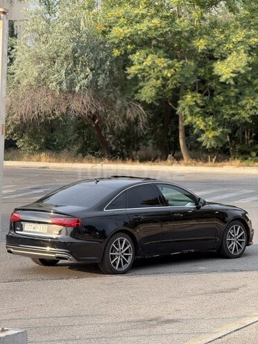 Audi A6-4