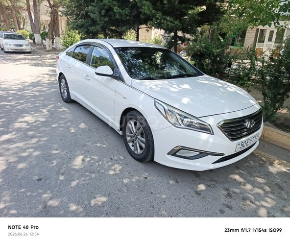 Hyundai Sonata-2