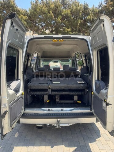 Ford Tourneo Connect-4