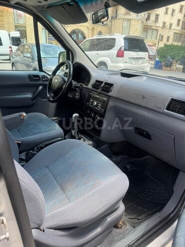 Ford Tourneo Connect-8