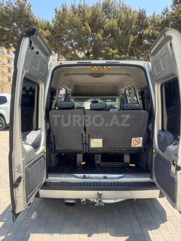 Ford Tourneo Connect-13