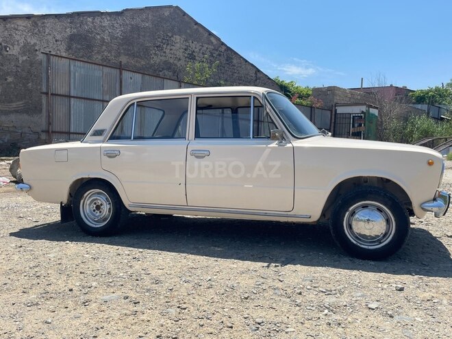 LADA (VAZ) 21011-18
