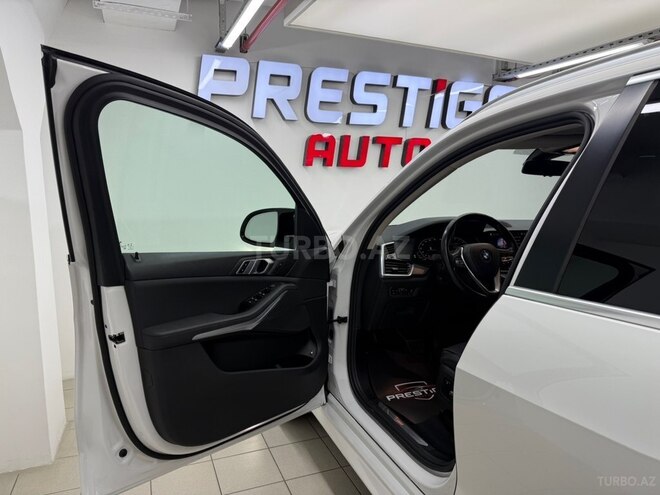 BMW X5-7