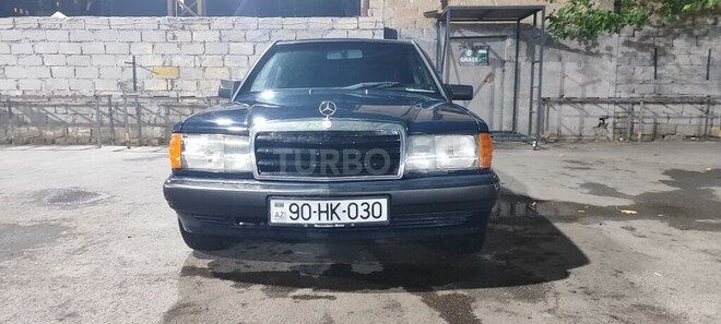 Mercedes 190-1