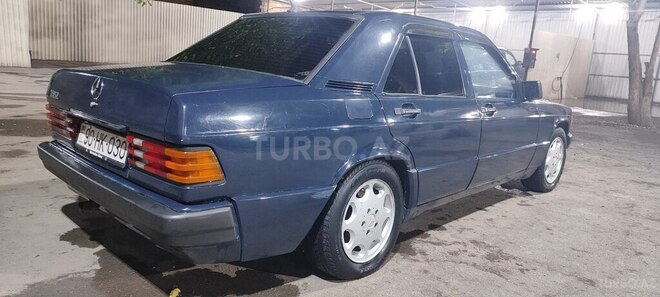 Mercedes 190-5