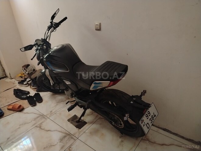 CFMOTO 300 SR-3