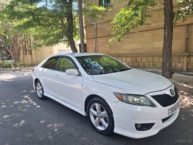 Toyota Camry-3
