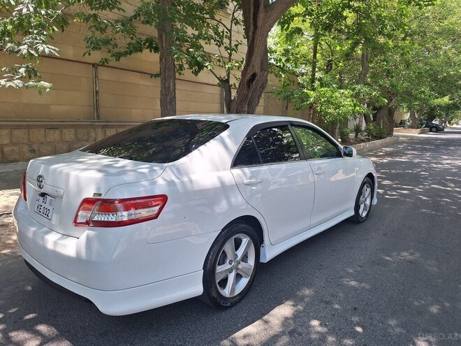 Toyota Camry-11