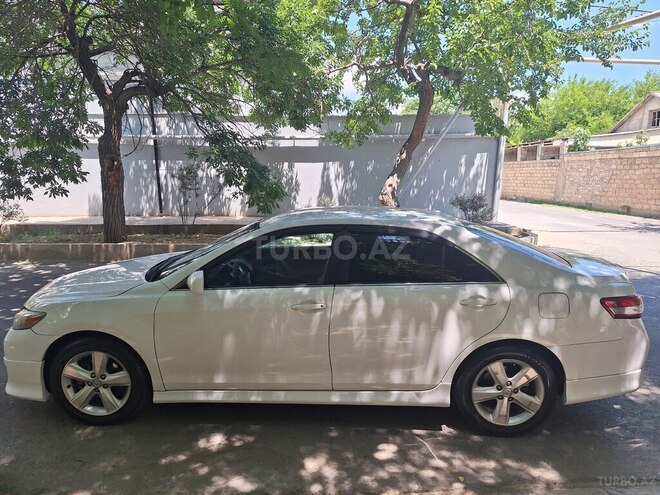 Toyota Camry-9