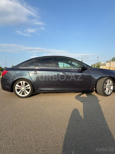 Chevrolet Cruze-11