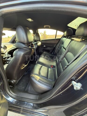 Chevrolet Cruze-10