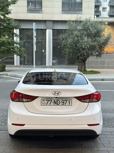 Hyundai Avante-8
