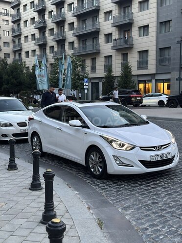 Hyundai Avante-2