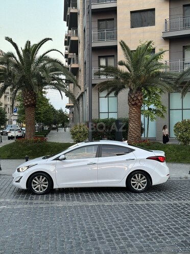 Hyundai Avante-4