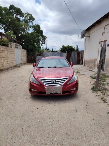 Hyundai Sonata-1