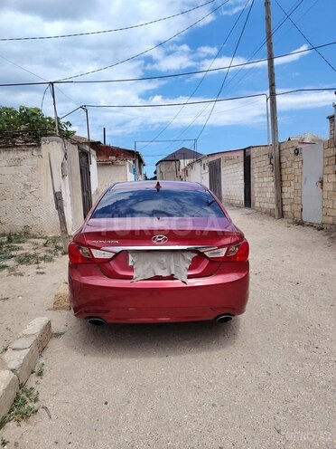 Hyundai Sonata-4