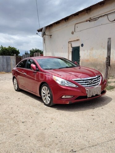 Hyundai Sonata-5