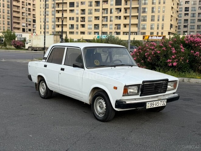 LADA (VAZ) 2107-1