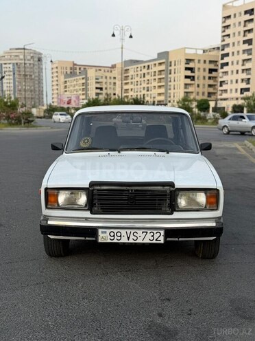 LADA (VAZ) 2107-2